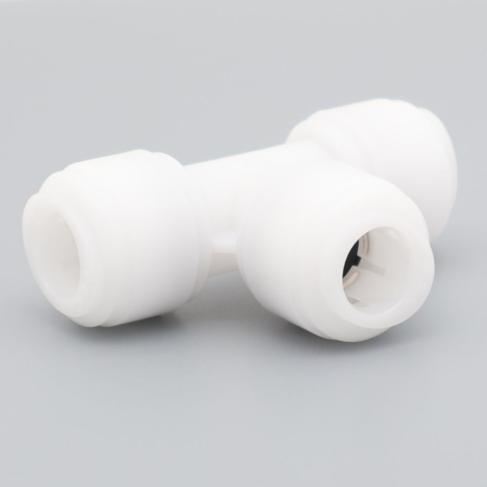 Push-in union tee made of polyoxymethylene (POM), incl. EPDM gasket. Complies with EC 1935/2004. Long service life and high sanitary level. Order here!