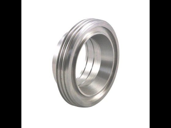 Designed with grooves for easy and secure rolling on dairy pipes. DS reduction male ensures hygienic connections in the food industry. Order now!