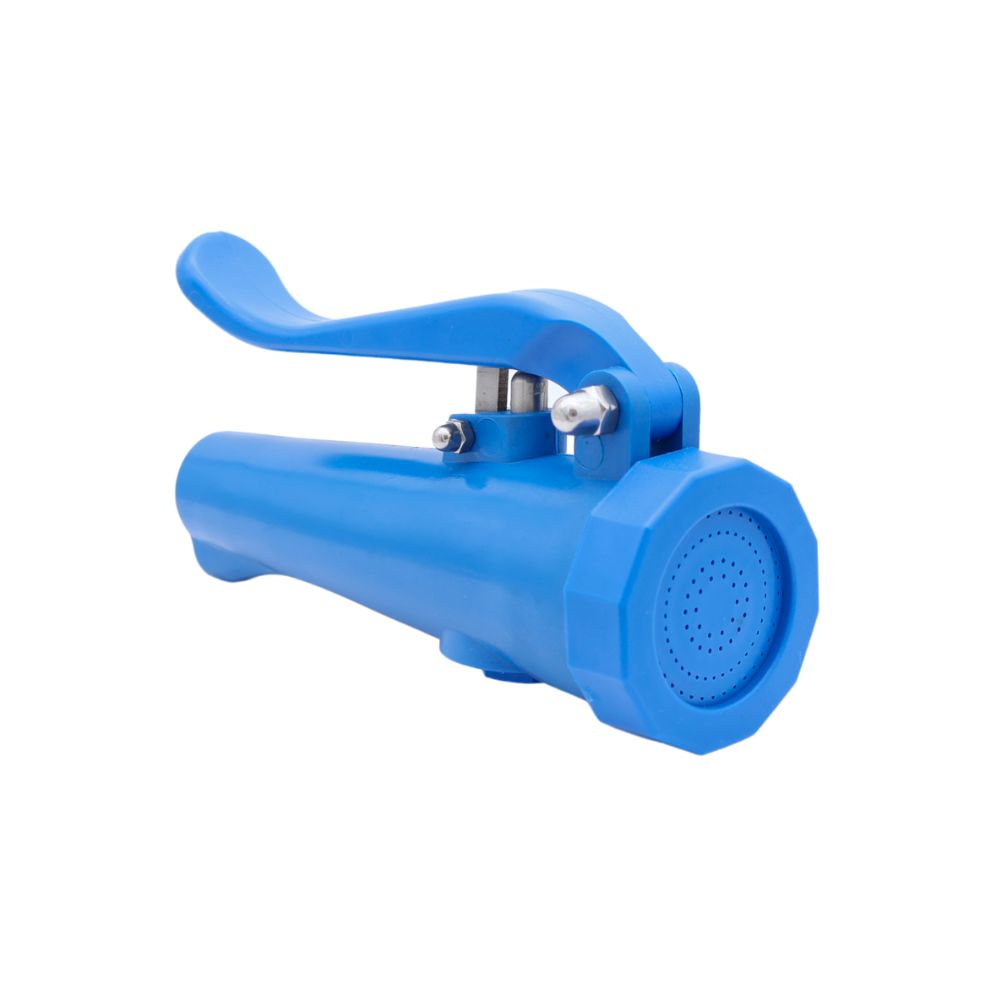 Low-pressure spray gun aka "bootle spray". 1/2" internal thread and fixed jet. Max. +80°C and 8 bar. Durable construction. Order online here!