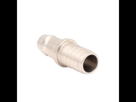 Compressed air coupling nipple with hose tail, suitable for connecting compressed air hoses. Made of hardened galvanized steel. Cejn 320-compatible. Order here!