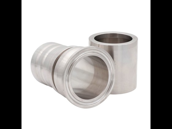 Alfotech's ISO Clamp liner is made of high quality stainless steel and suitable for chemical tasks as well as media with high temperature requirements.