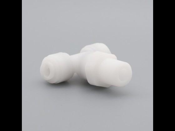 Push-in male swivel tee with BSPT thread, made of polyoxymethylene (POM). Complies with EC 1935/2004. Long service life and high sanitary level. Order here!