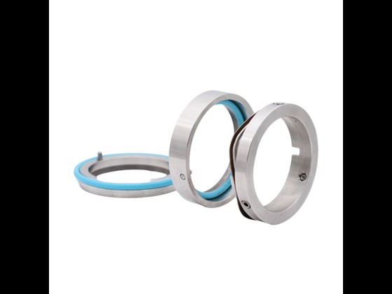 Alfotech's CL/Howard mechanical seal for APV products is of high quality and compatible with pump types CL-1, CL-2 and CL-3. Order online via our webshop today.