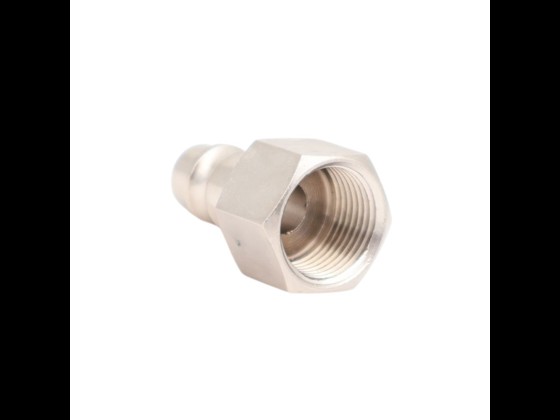 Compressed air coupling nipple (female BSP) suitable for connection to fixed installations. Made of hardened galvanized steel. Cejn 320 compatible. Order here!