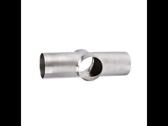 Polished cross with short branch, ground outside and stained inside. Made of stainless steel AISI 316L and comes with smooth ends. Order here!